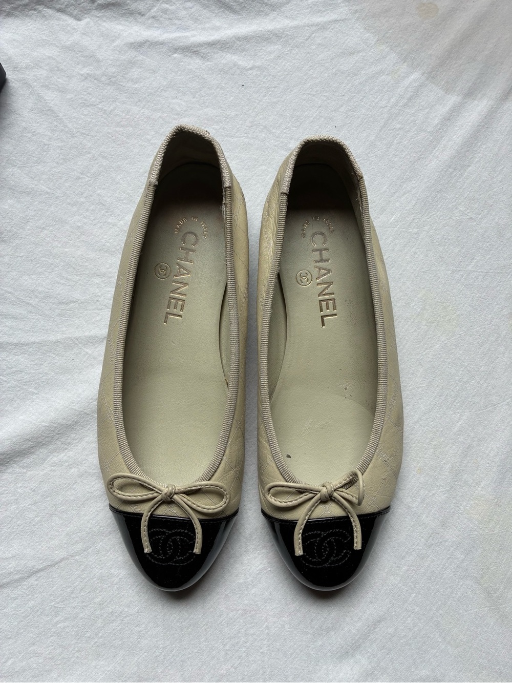 CHANEL Beige Leather Ballet Flats with Black Patent Cap Toe